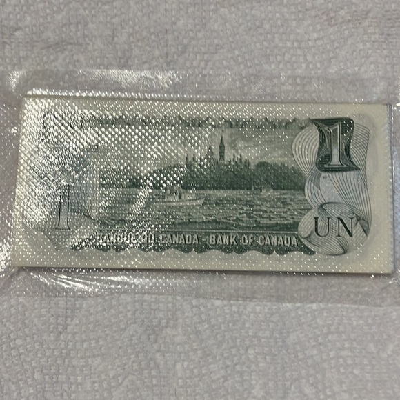 Old Canadian Currency $1 Dollar 1973 half Bundle - Picture 2 of 3